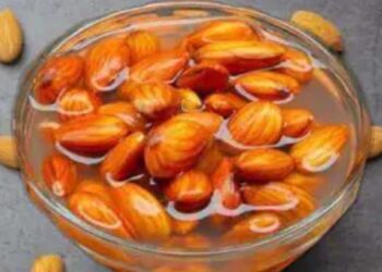 तुम्हाला ‘या’ समस्यांचा त्रास होत असल्यास बदाम कधीही खाऊ नका