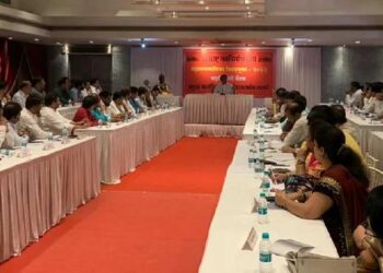 मनसेची महापालिका निवडणुकीसाठी रणनिती ठरली, राज ठाकरेंनी कार्यकर्त्यांना दिल्या ‘या’ सूचना