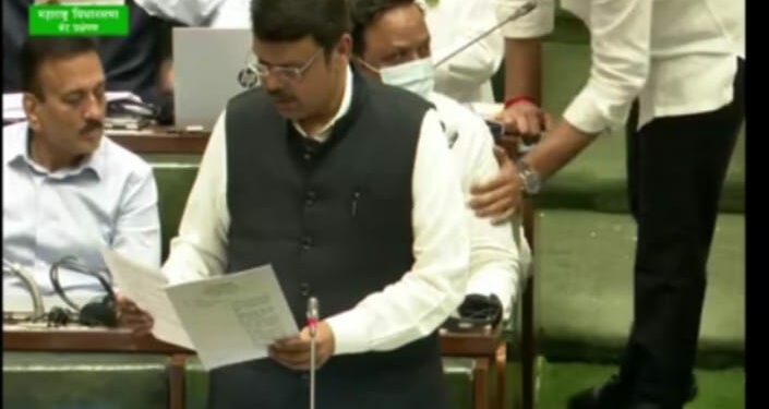 आ.गिरीश महाजनांविरुद्ध मोक्का लावण्यासाठी षडयंत्र रचलंय ; देवेंद्र फडणवीसांचा सभागृहात धक्कादायक, खळबळजनक व्हिडीओ बॉम्ब !