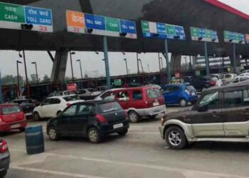 रस्त्यावरून सर्व टोलनाके हटवले जाणार, मोदी सरकार उचलणार ‘हे’ मोठे पाऊल