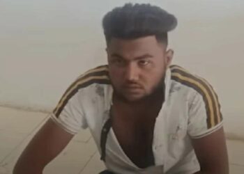 बोदवडच्या विद्यार्थिनींनी रोडरोमिओला ‘धो-धो धुतले’