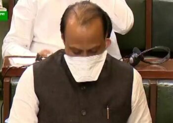 नियमित कर्जपरतफेड करणाऱ्या शेतकऱ्यांना 50 हजार देणार ; अर्थमंत्री अजित पवारांची घोषणा