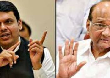 शरद पवारांविरुद्ध फडणवीसांचा तब्बल 14 ट्विट; ‘या’ मुद्यांवरून साधला निशाणा