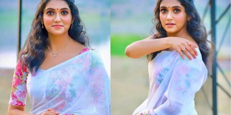 पांढऱ्या रंगाची साडी घालून रिंकूचे नवीन फोटोशूट …पहा फोटो