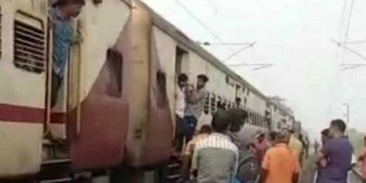 दुर्दैवी ! ट्रेनमधून खाली उतरून रुळावर उभा राहिला अन्…५ प्रवाशांचा अंत