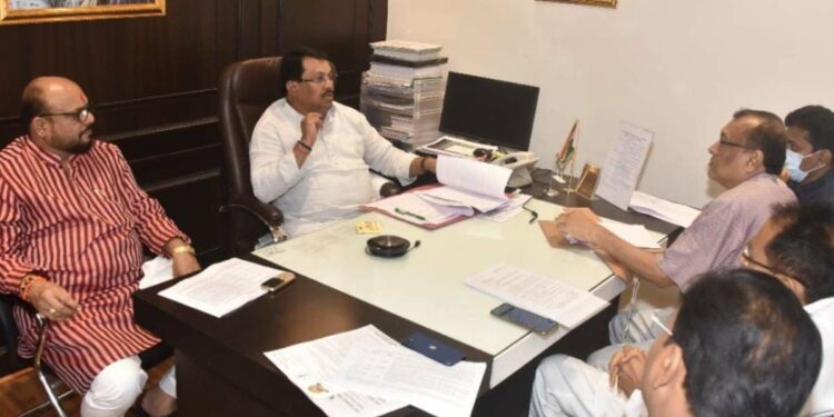 हतनूर प्रकल्पाच्या पुनर्वसनातील उर्वरीत १२ गावांचा नव्याने प्रस्ताव सादर करण्याचे आदेश