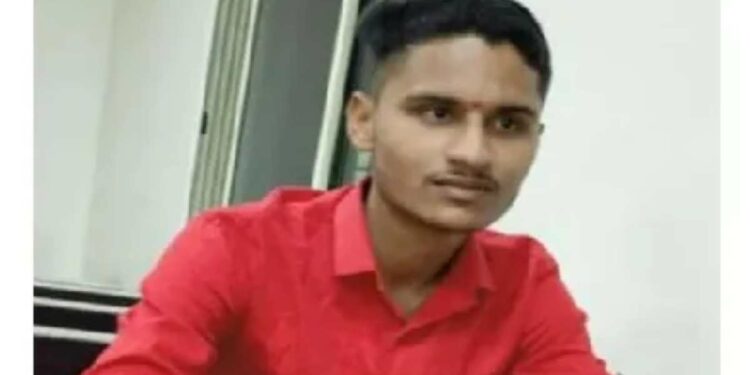 देशसेवा करण्याचे स्वप्न अपूर्ण, दुचाकी अपघातात तरुण ठार