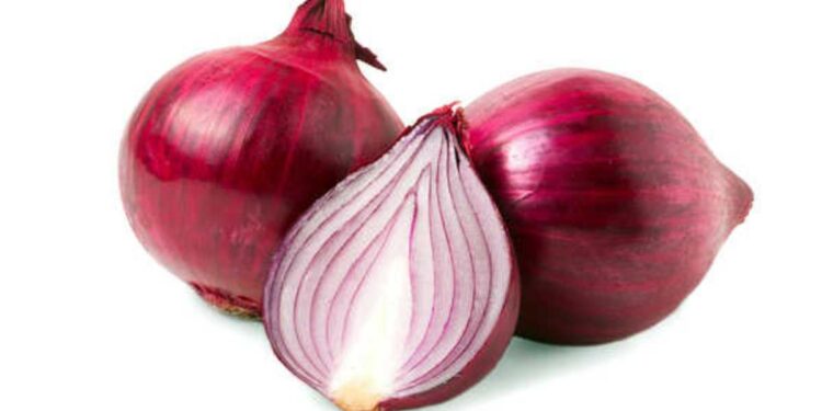 उन्हाळ्यात दिवसातून एकदा कांदा खा, हे फायदे होतील