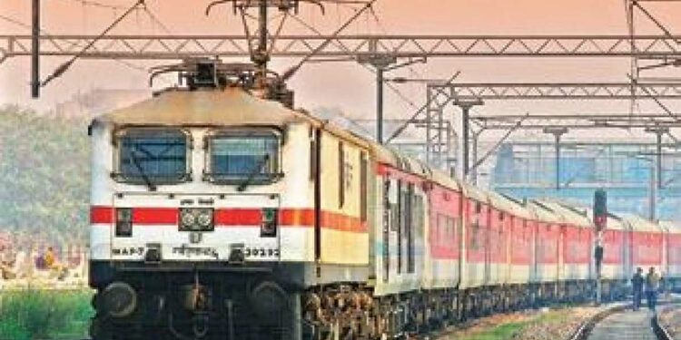 बिहार-MP, छत्तीसगड आणि महाराष्ट्र मार्गाच्या ‘या’ ट्रेनमध्ये रेल्वे करणार मोठा बदल