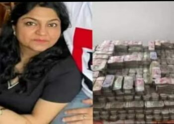 आयएएस अधिकाऱ्यावर कारवाई दरम्यान ईडीला सापडला नोटांचा खच ; मोठी कारवाई