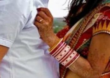 ”आता माझ्याशी लग्न कर…” विवाहित प्रियसीने 2 मुलांच्या बापाच्या घरी ठोकला तळ