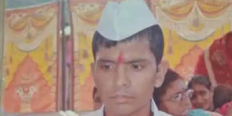 जळगावातील मार्केटच्या छतावरून पडल्याने तरुण ठार