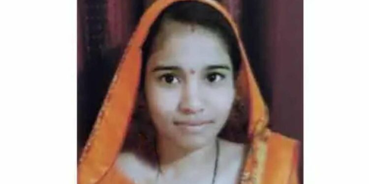 जळगावात २२ वर्षीय विवाहितेची गळफास घेऊन आत्महत्या