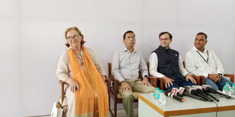 फाली भविष्यातील नायकांचे मॉडर्न एग्रीकल्चर – अनिल जैन