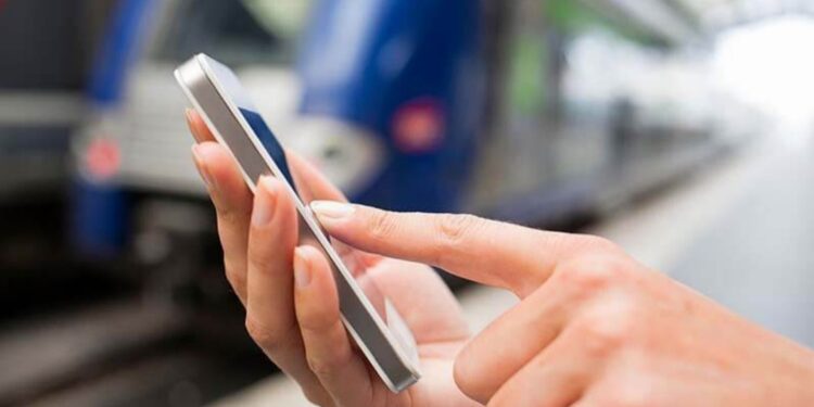 भारतात फोन टॅपिंगचे नियम काय आहेत, जाणून घ्या…