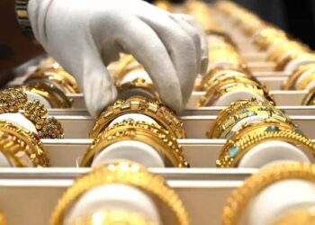 सोन्याचा भाव 5,000 हून अधिक घसरला, चांदीही घसरली, त्वरित दर तपासा