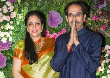 उद्धव ठाकरे बंडखोरांचे मन वळवण्यात अपयशी, आता रश्मी ठाकरे मैदानात, केलं ‘हे’ काम