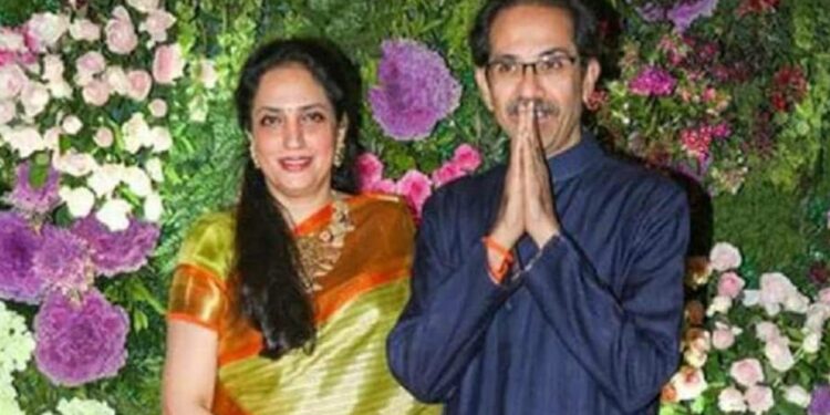 उद्धव ठाकरे बंडखोरांचे मन वळवण्यात अपयशी, आता रश्मी ठाकरे मैदानात, केलं ‘हे’ काम