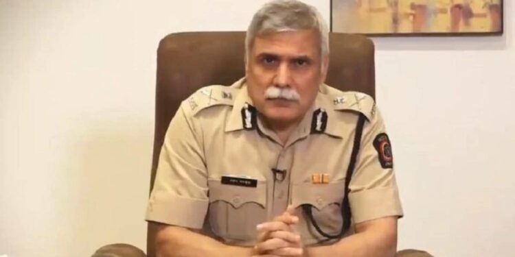 राज्यातील सर्व पोलीस ठाण्यांना हाय अलर्ट ; मुंबई पोलीस आयुक्तांनी दिले हे आदेश