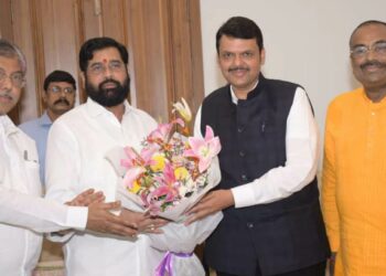 नवीन सरकार स्थापनेचा मुहूर्त ठरला.. आज संध्याकाळी ७ वाजता फडणवीस-शिंदे शपथ घेणार