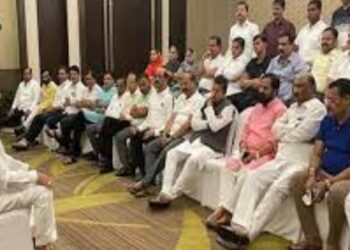 शिवसेनेचे आमदार कोणाच्या सांगण्यावरून गुवाहाटीला पोहोचले? बंडखोरांनीच केला मोठा खुलासा