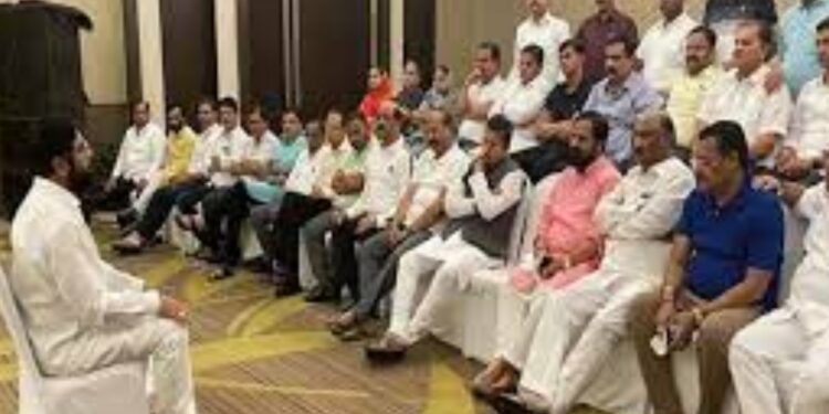 शिवसेनेचे आमदार कोणाच्या सांगण्यावरून गुवाहाटीला पोहोचले? बंडखोरांनीच केला मोठा खुलासा