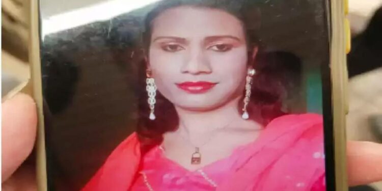 जळगावात ओढणीने गळफास घेऊन तृतीयपंथीची आत्महत्या