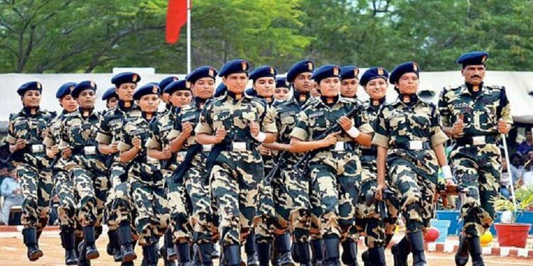 पॅरा मिलिटरी फोर्समध्ये 75 हजार पदे रिक्त, जाणून घ्या कुठे नोकऱ्या मिळण्याची शक्यता