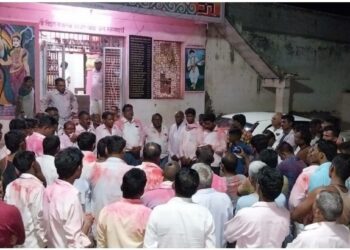 सातगाव (डोंगरी) वि.का.सह.सेवा सोसायटीत प्रा.भागवत महालपूरेंच्या पॅनलचा दणदणीत विजय