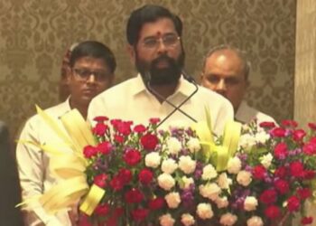 राज्याचे २० वे मुख्यमंत्री एकनाथ शिंदे… शपथ घेतांना हिंदूहृदयसम्राट बाळासाहेब ठाकरे यांच्या नावानं केली सुरवात…