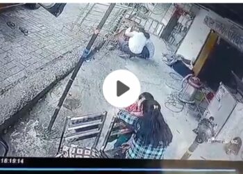 CCTV VIDEO : धक्कादायक ; आईच्या डोळ्यासमोर क्षणात ६ वर्षीय चिमुकल्याचा दुर्दैवी मृत्यू