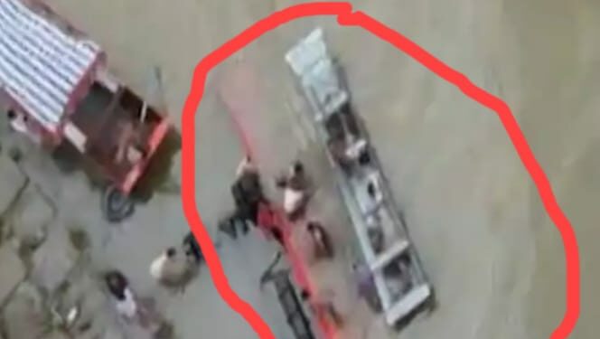 इंदोर वरून अमळनेर जाणारी बस नर्मदा नदीत पडली,१३ जणांचा मृत्यू