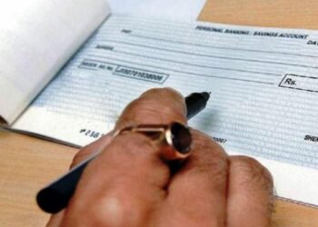 ‘ही’ सरकारी बँक १ ऑगस्टपासून चेक नियमात करणार बदल ; जाणून घ्या नाहीतर करू शकणार नाही व्यवहार