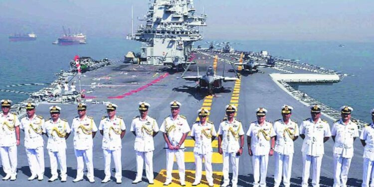 भारतीय नौदलात तब्बल २८०० जागा रिक्त, 12वी पास उमेदवारांना मोठी संधी..