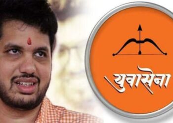 मोठी बातमी ! शिंदे गटाकडून वरुण सरदेसाई यांची युवासेनेतून हकालपट्टी