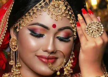 सोने खरेदीदारांसाठी खुशखबर..! वाचा आज कितीने घसरले सोने-चांदी?