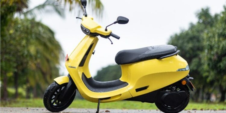 Ola ची आणखी एक नवीन स्कूटर लॉन्च ; जाणून घ्या किंमत