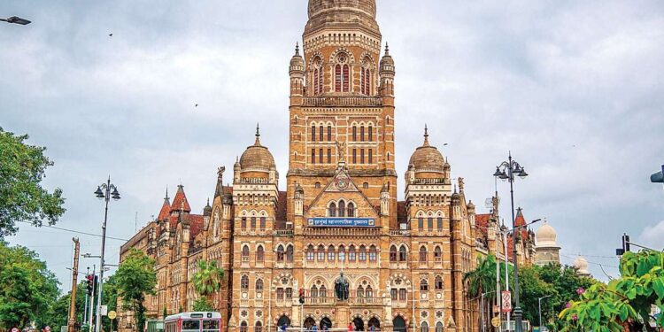 बृहन्मुंबई महानगरपालिकेत तब्बल 2 लाख रुपये पगाराच्या नोकरीची संधी..