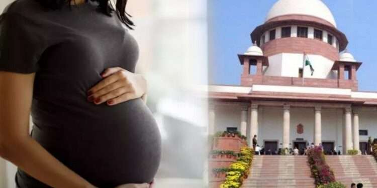 सुप्रीम कोर्टाचा ऐतिहासिक निर्णय, आता अविवाहित महिलांनाही मिळाला गर्भपाताचा अधिकार