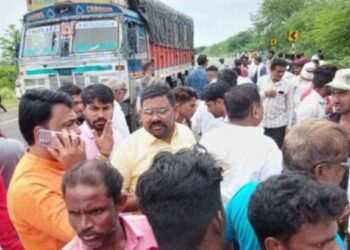 भरधाव डंपरची दुचाकीला धडक ; एक ठार, एक गंभीर