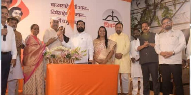 राष्ट्रवादी काँग्रेसला मोठं खिंडार ! ‘या’ ठिकाणी 150 ते 200 पदाधिकाऱ्यांचा शिंदे गटात प्रवेश