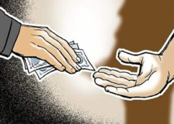 ३२ हजार रुपयांची लाच घेतांना रावेर येथील निरीक्षक लाच लुचपत विभागाच्या जाळ्यात