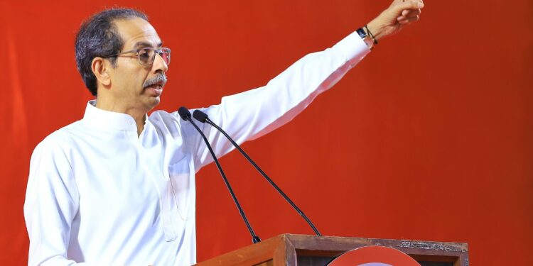 दसरा मेळावा ; तुमच्यावर लागलेला गद्दारीचा शिक्का या जन्मी तरि पुसल्या जाणार नाही  – उद्धव ठाकरेंनी