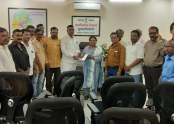 छत्रपती संभाजी महाराज यांच्या नावात पुढचे धर्मवीर नाव काढा  – मागणी