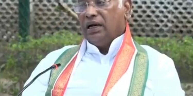 काँग्रेसची वाटचाल कशी असणार, मल्लिकार्जून खर्गें यांनी चार मुद्यांमध्ये अॅक्शन प्लॅन सांगितला