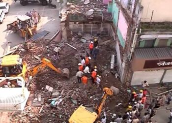 अमरावतीत इमारत कोसळली ; ५ जणांचा दबून मृत्यू