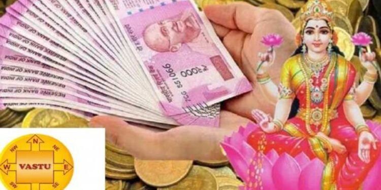 आर्थिक विवंचना दूर करण्यासाठी या देवतेची मूर्ती घरात लावा, पैशाचा पडेल पाऊस