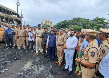 नाशिक बस दुर्घटना : मृतांच्या नातेवाईकांना ५ लाखांची मदत, जखमींवर शासकीय खर्चाने उपचार