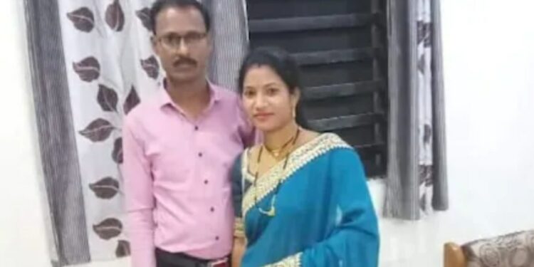 रात्री खोलीत झोपायला गेले अन् सकाळी उघडकीस आला धक्कादायक प्रकार