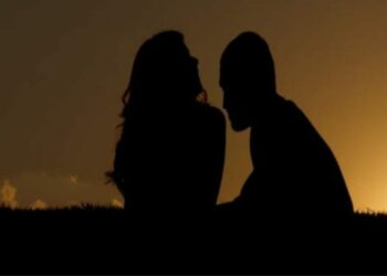 घरी एकटी असताना प्रेयसीनं प्रियकराला बोलावलं; पण तितक्यात तिचा काका, मग…